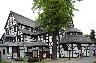 http://geografia_liceum.republika.pl/unesco/swidnica.jpg